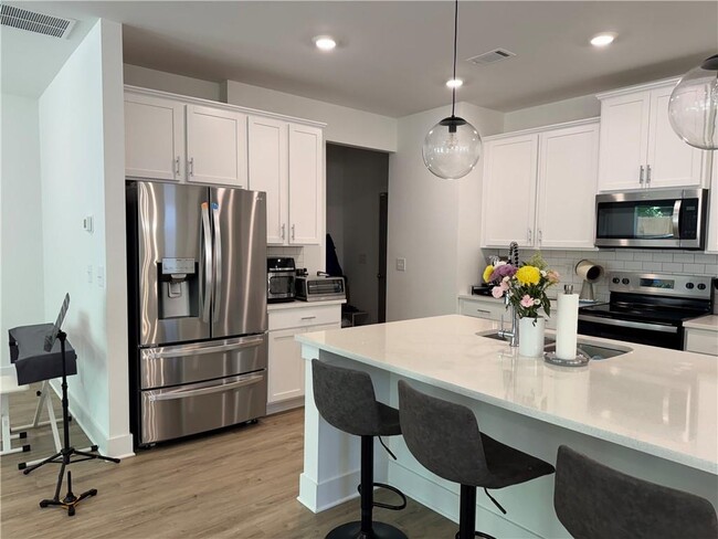 Building Photo - 3461 Adler Trl