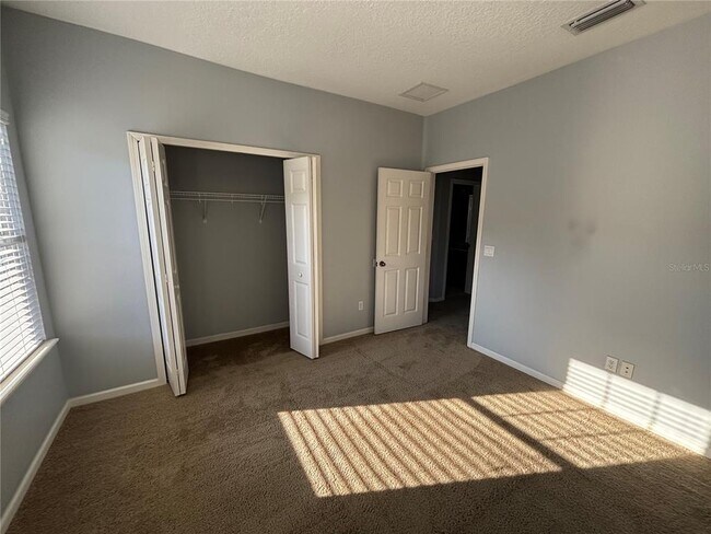 Building Photo - 1384 Eagle Crossing Dr