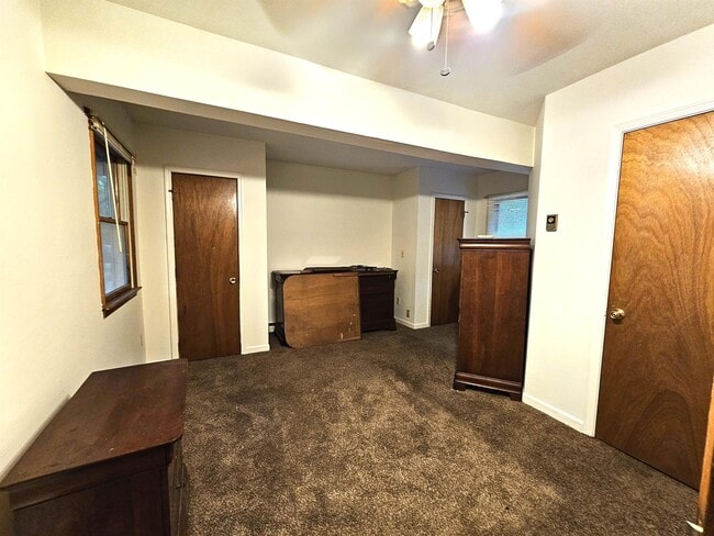 Building Photo - 7535 Carmen Ct
