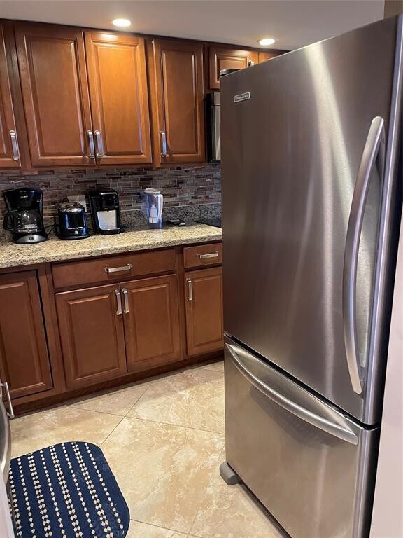 Building Photo - 209 N Fort Lauderdale Beach Blvd