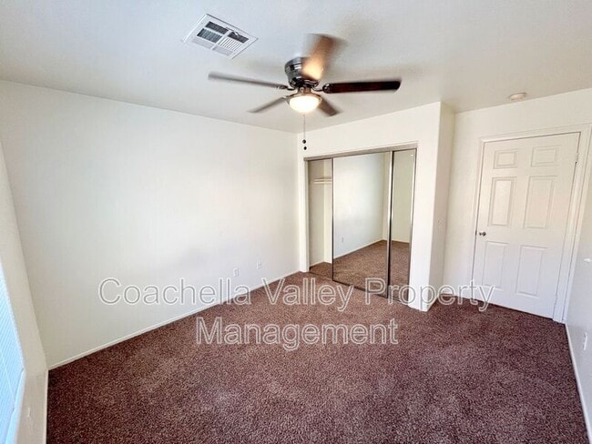 Building Photo - 66028 Mission Lakes Blvd