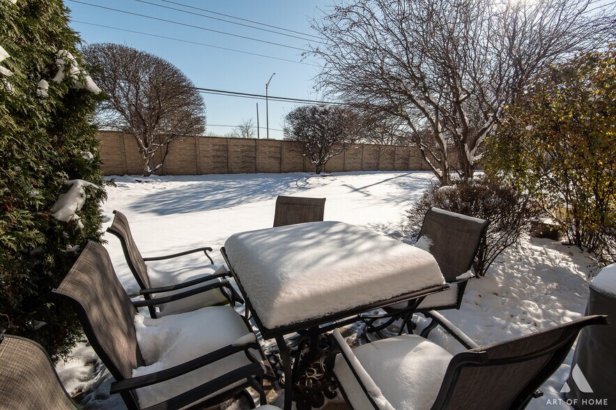 Building Photo - 7247 Bradford Ct