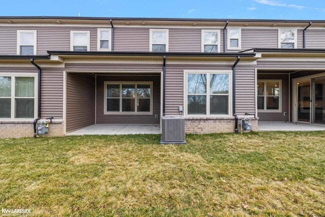 Building Photo - 11390 LANGFELD Spur