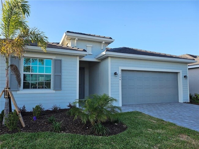 Primary Photo - 11044 Pinot Dr