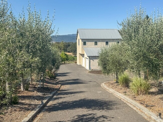 Building Photo - 7031 Silverado Trail