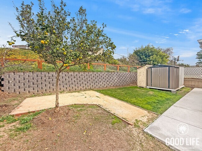 Building Photo - Upgraded 3BR/2BA Home with Garage, Driveway & Large Backyard – Paradise Hills!