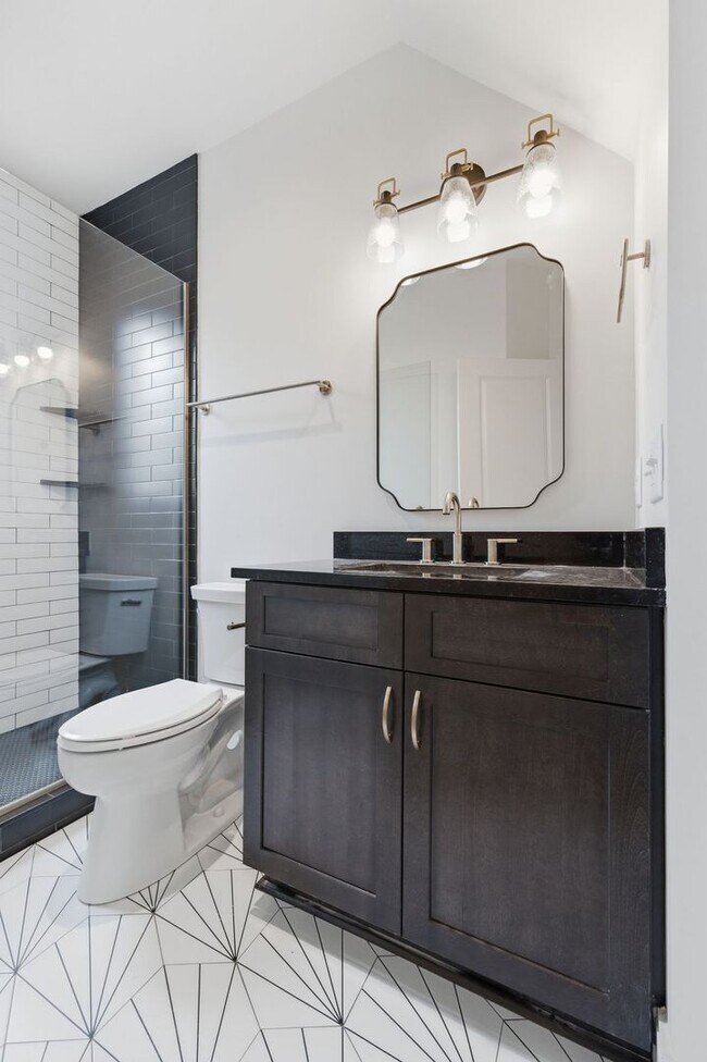 Building Photo - 4 Bed 4 Bath Newly-Built Townhome | Charlotte Park