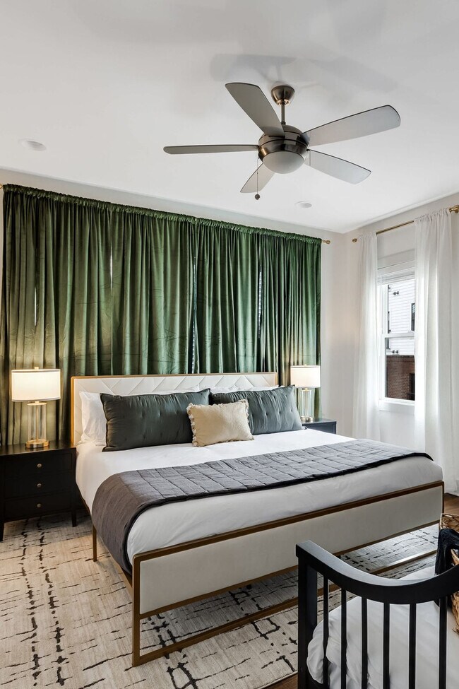 Building Photo - 1114A Wade Ave