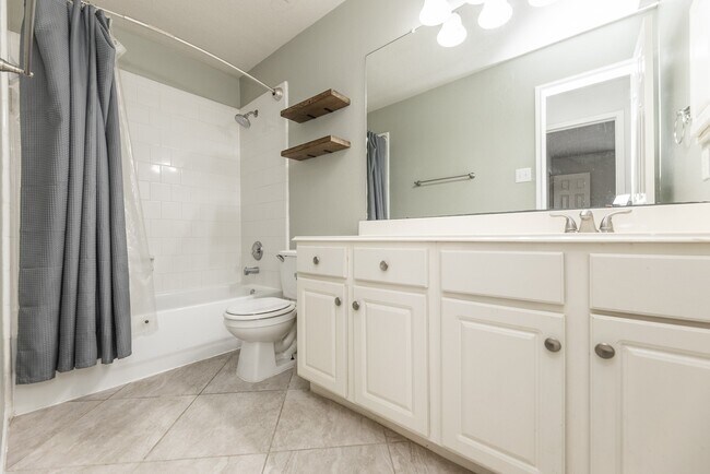 Building Photo - 21403 Hadrian Dr