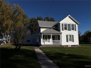 Building Photo - 7019 E Taft Rd