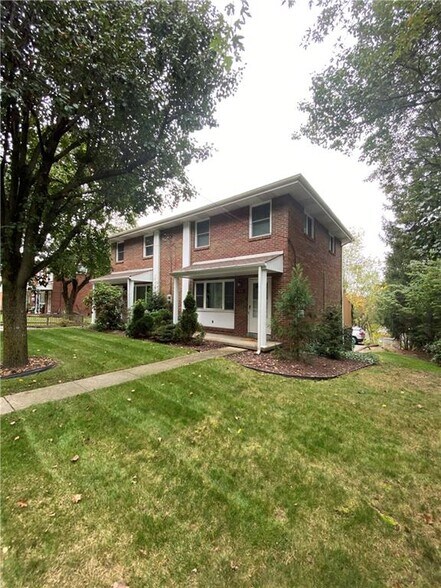 Building Photo - 551 Cumberland Rd
