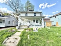 Building Photo - 3 Bedroom House