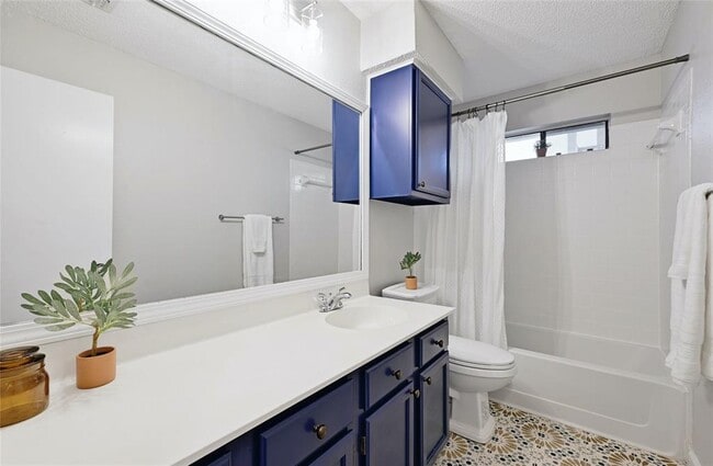 Building Photo - 4712 Velasco Pl
