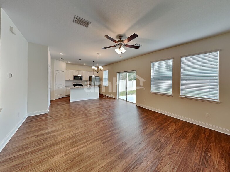 Building Photo - 6042 Little Blf Cir