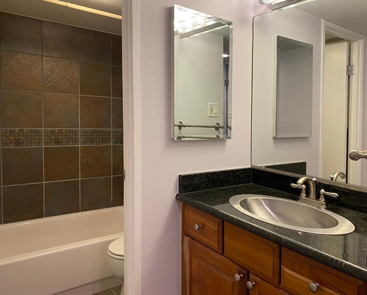 Building Photo - 777 N Washington St