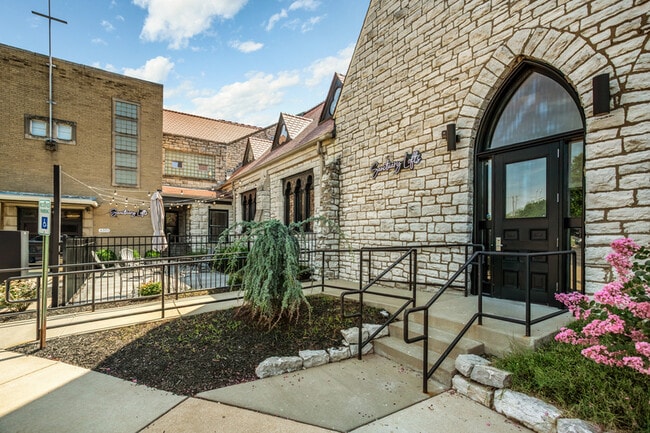 Building Photo - 4301 Olive St