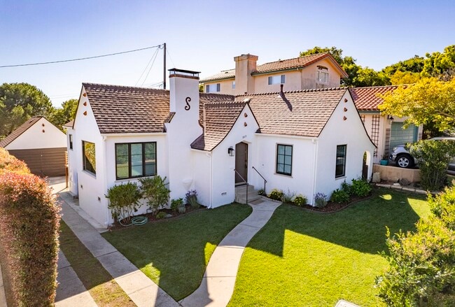 Primary Photo - 805 Soledad Ave