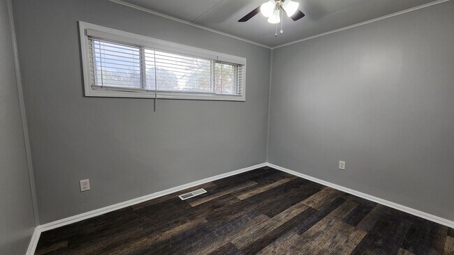 Building Photo - 395 Mineral Rd