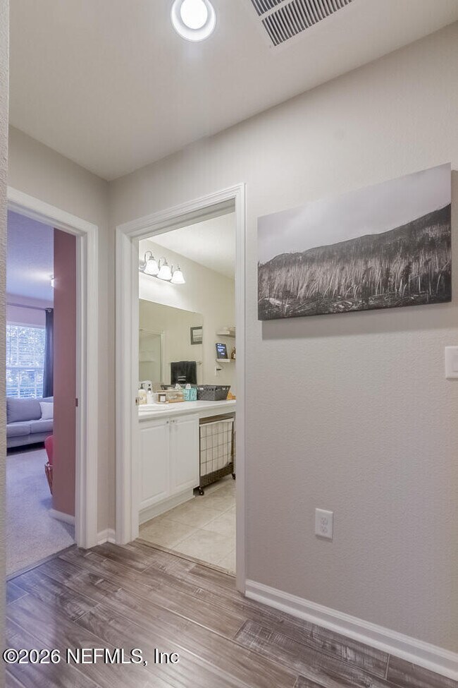 Building Photo - 15078 Durbin Cove Way