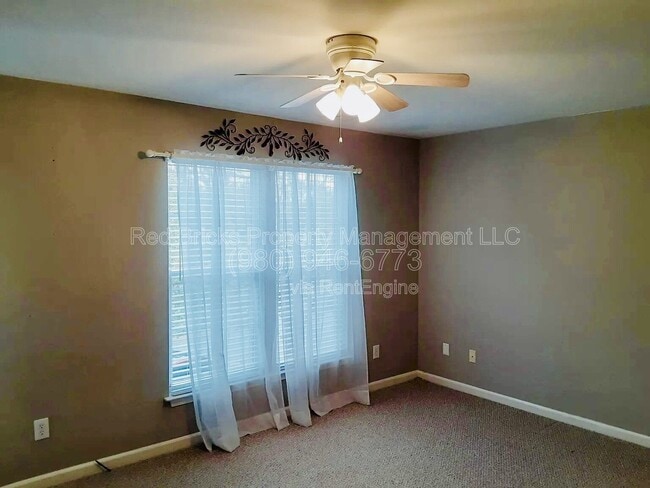 Building Photo - 12358 Swan Wings Pl