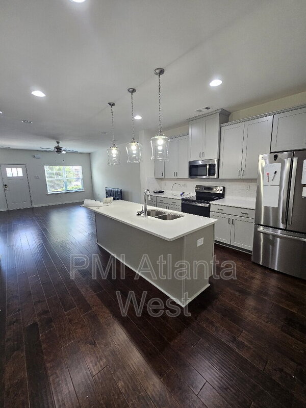 Building Photo - 827 Ambient Way