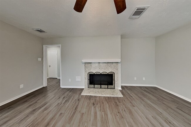 Building Photo - 12822 Careywood Dr