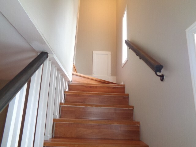 Building Photo - 2225 Mimosa Dr