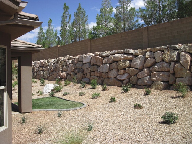 Building Photo - 4571 High Park Dr