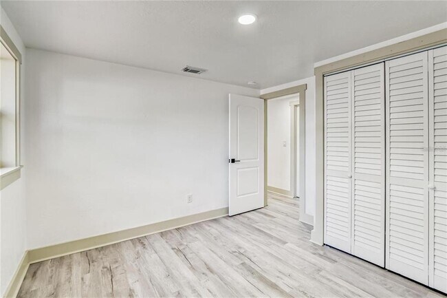 Building Photo - 1300 Melonwood Ave