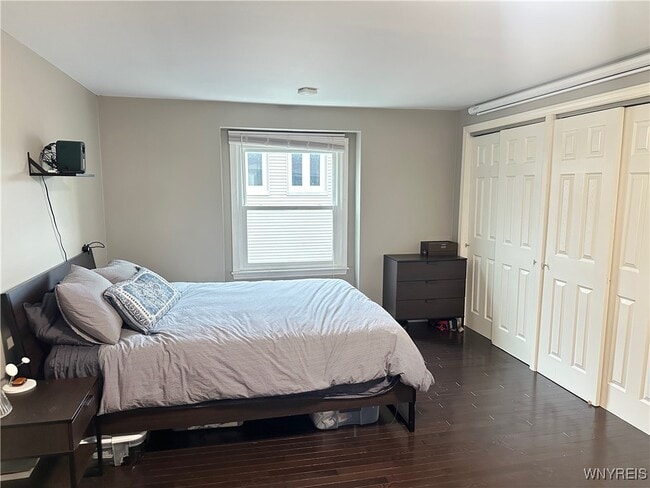 Building Photo - 32 Bernhardt Dr