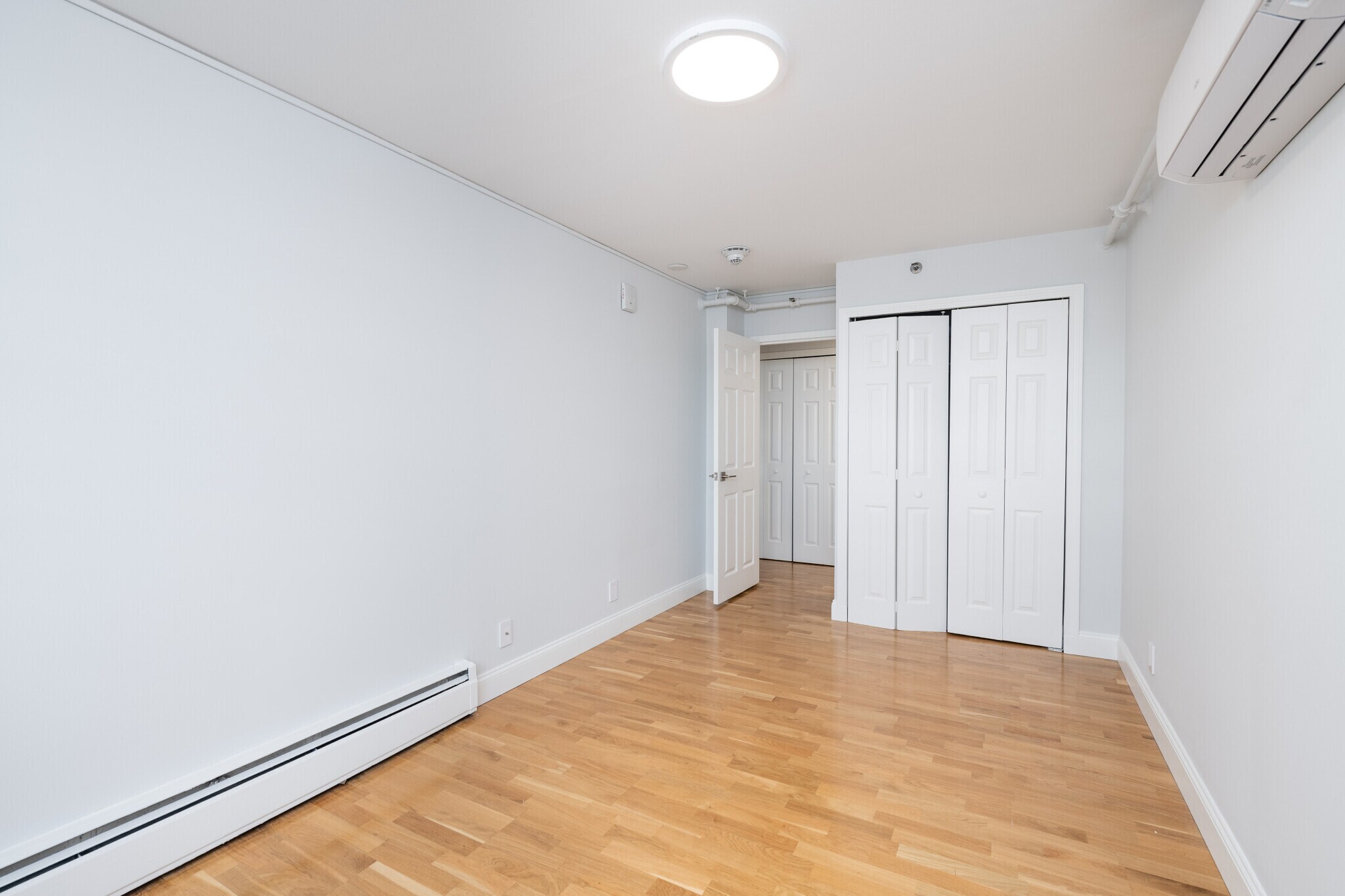 Building Photo - 1410 Columbia Rd