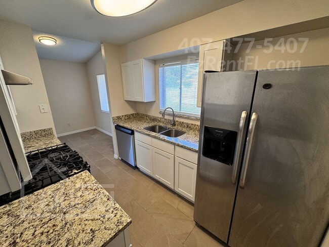 Building Photo - Move In Special  - 3/2/2 in a Great Commun...