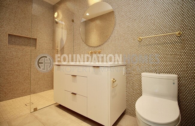 Building Photo - Luxury ADU near Cascade Falls - New Constr...
