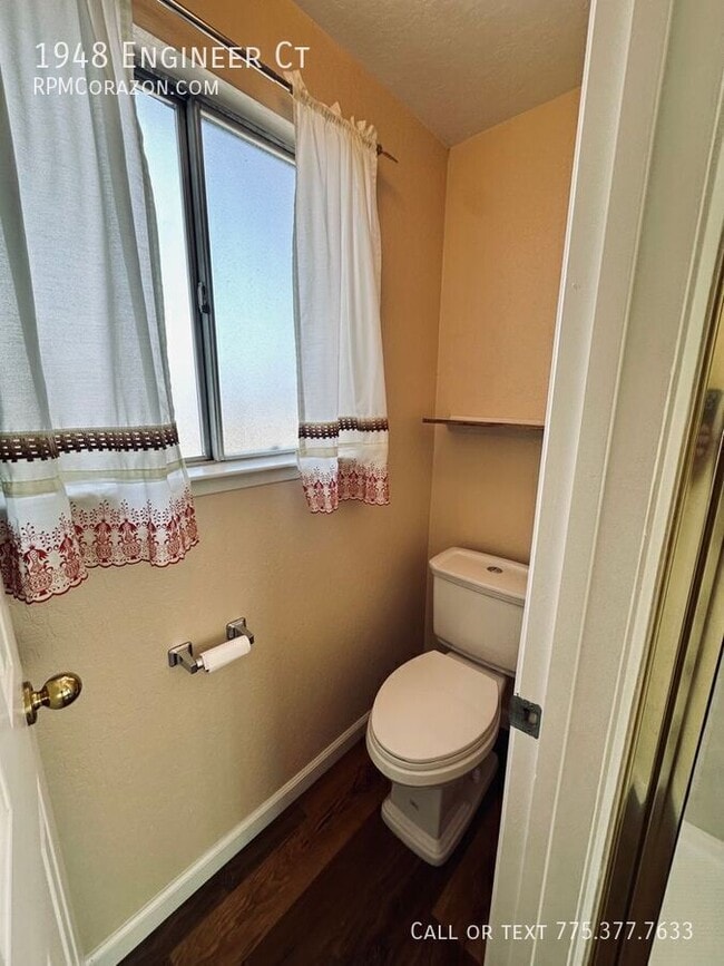 Building Photo - 1948 Engineer Ct