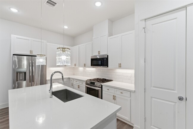 Building Photo - 4605 Lavatera St