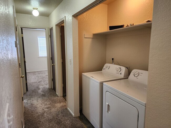 Building Photo - Kimmerling1401 Way