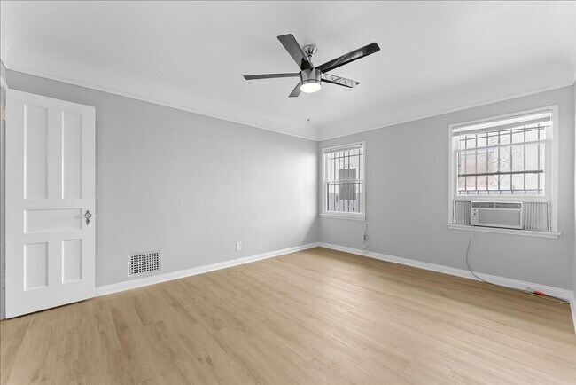 Building Photo - 335 N Genesee Ave