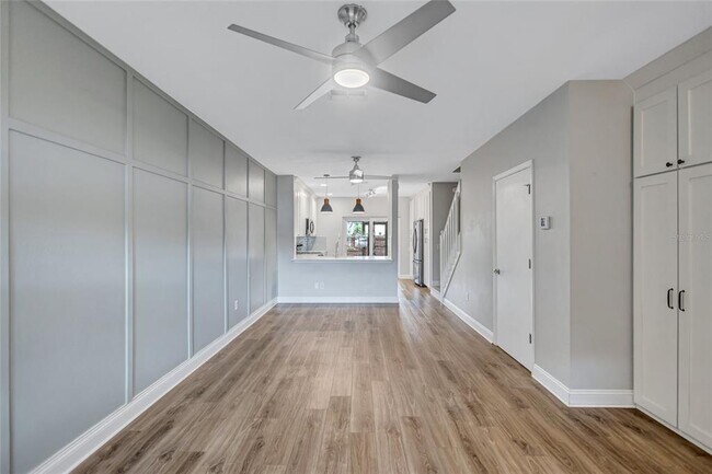 Building Photo - 12450 Berkeley Square Dr