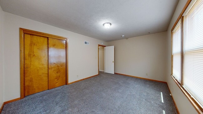 Building Photo - 3 Bedroom, 2 Bathroom House with Attached Double Garage