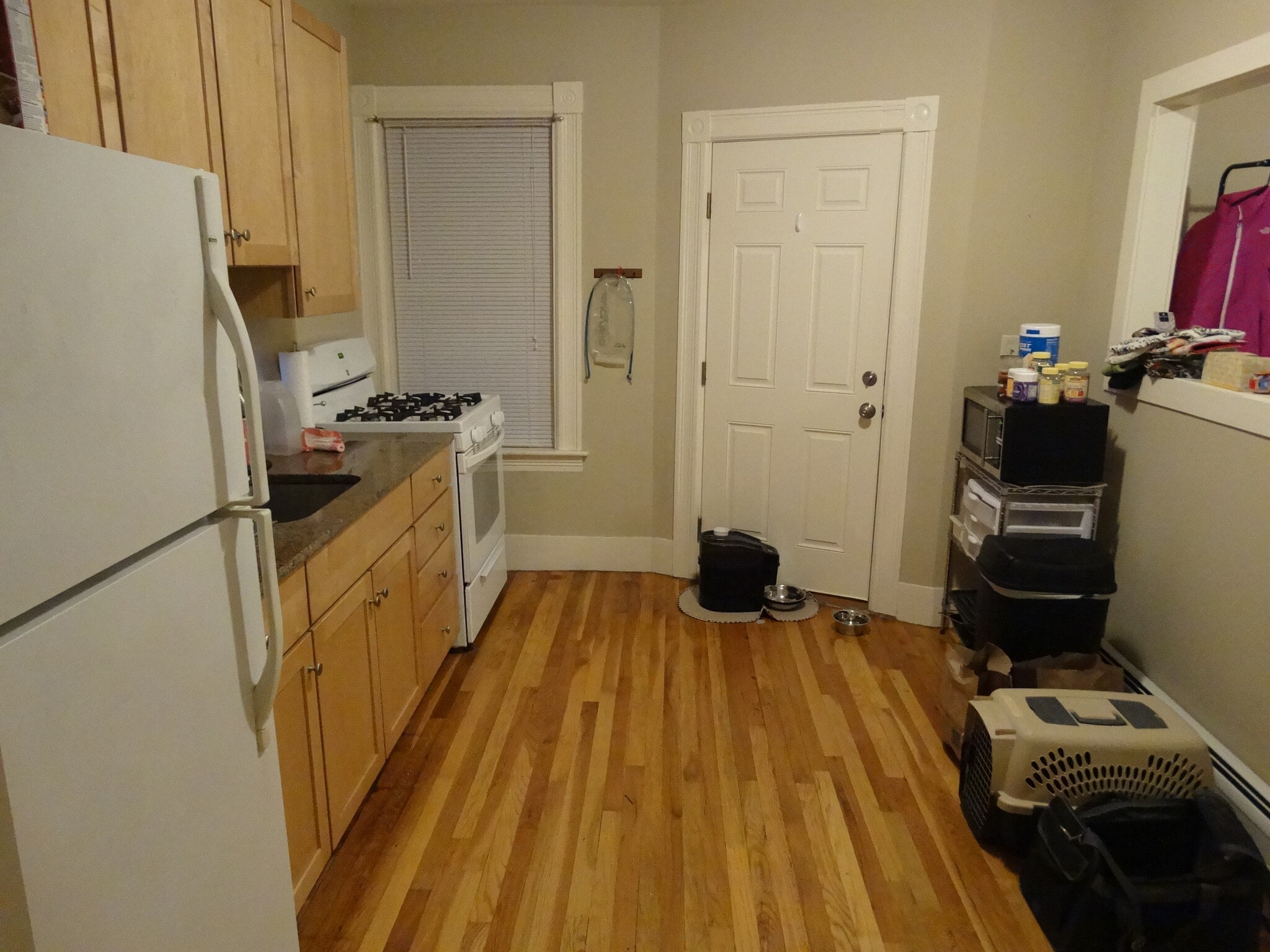 Building Photo - 206 Jewett St