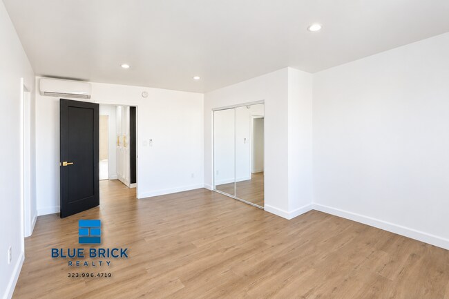 Building Photo - 11731 Kittridge St