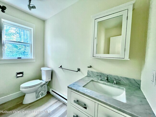 Building Photo - 5265 NY-9G