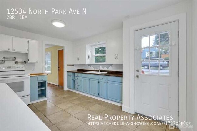 Building Photo - 12534 N Park Ave N