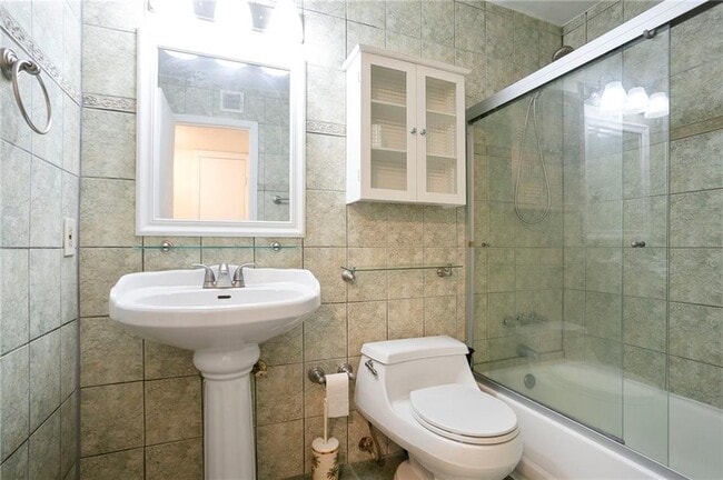 Building Photo - 408 River Run Dr