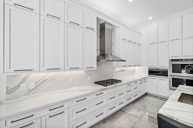 Building Photo - 9006 Dulcetto Ct