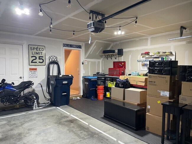 Building Photo - Luxury New Construction Townhome in Lime Spring Village 3 Bedroom 2.5 Bathroom