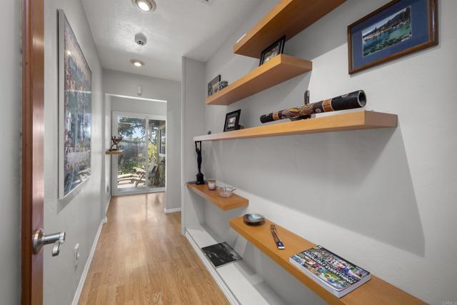 Building Photo - 2804 Ridge View Dr