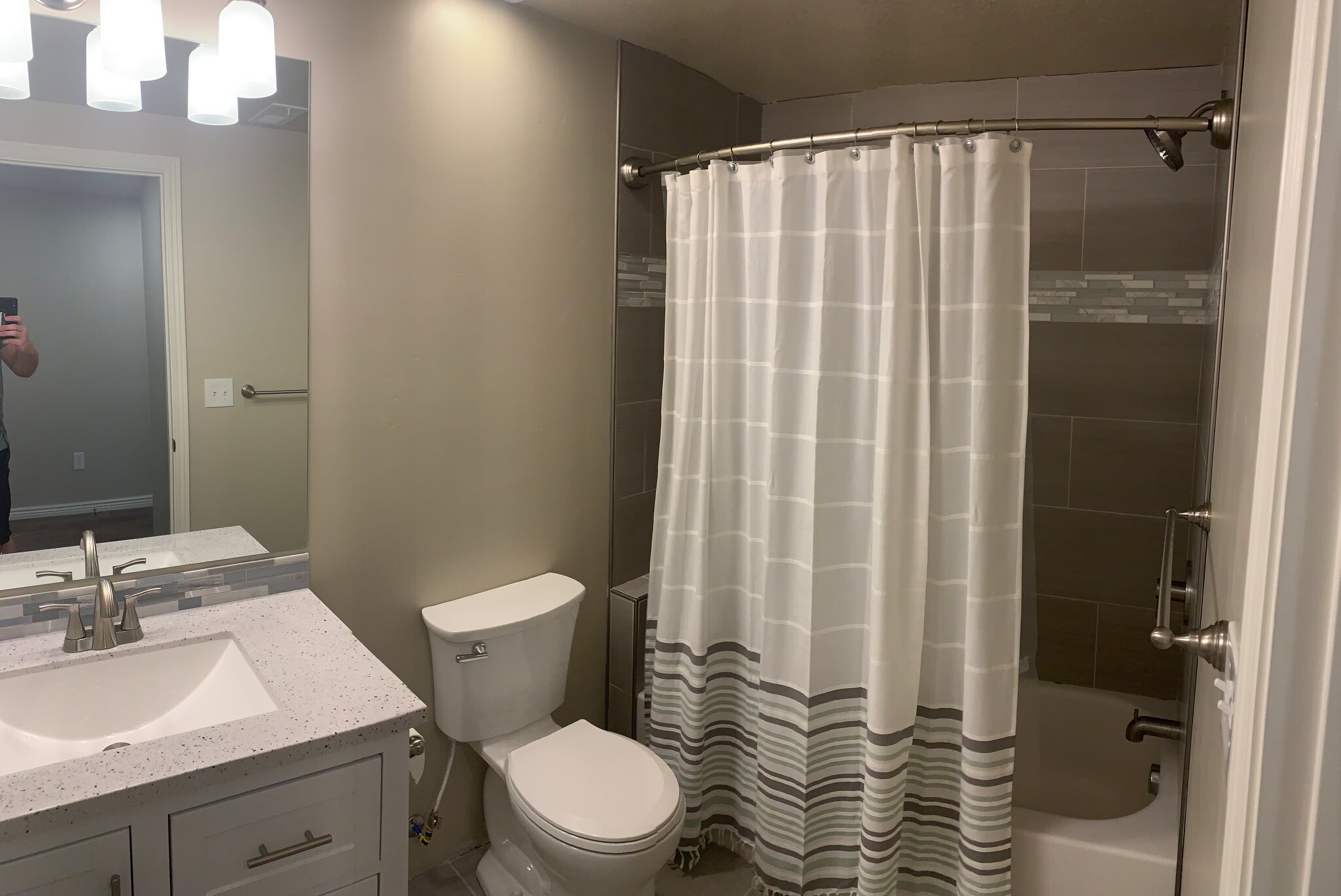 Building Photo - 343 Flagstone Dr