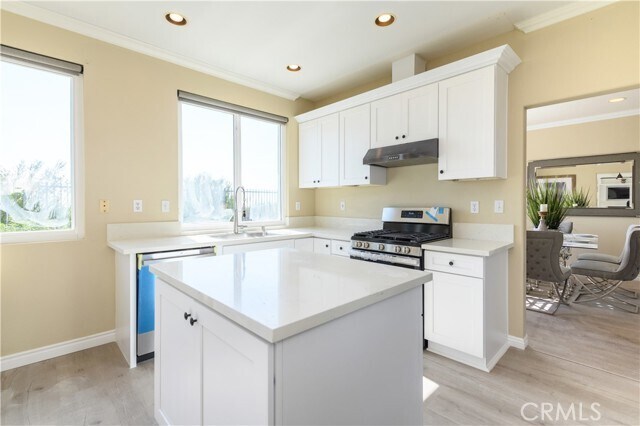 Building Photo - 10 Sierra Blanco
