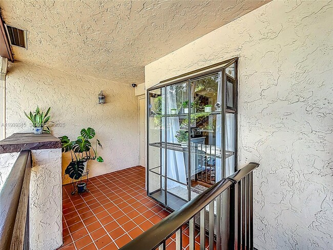 Building Photo - 2363 SW 15th St